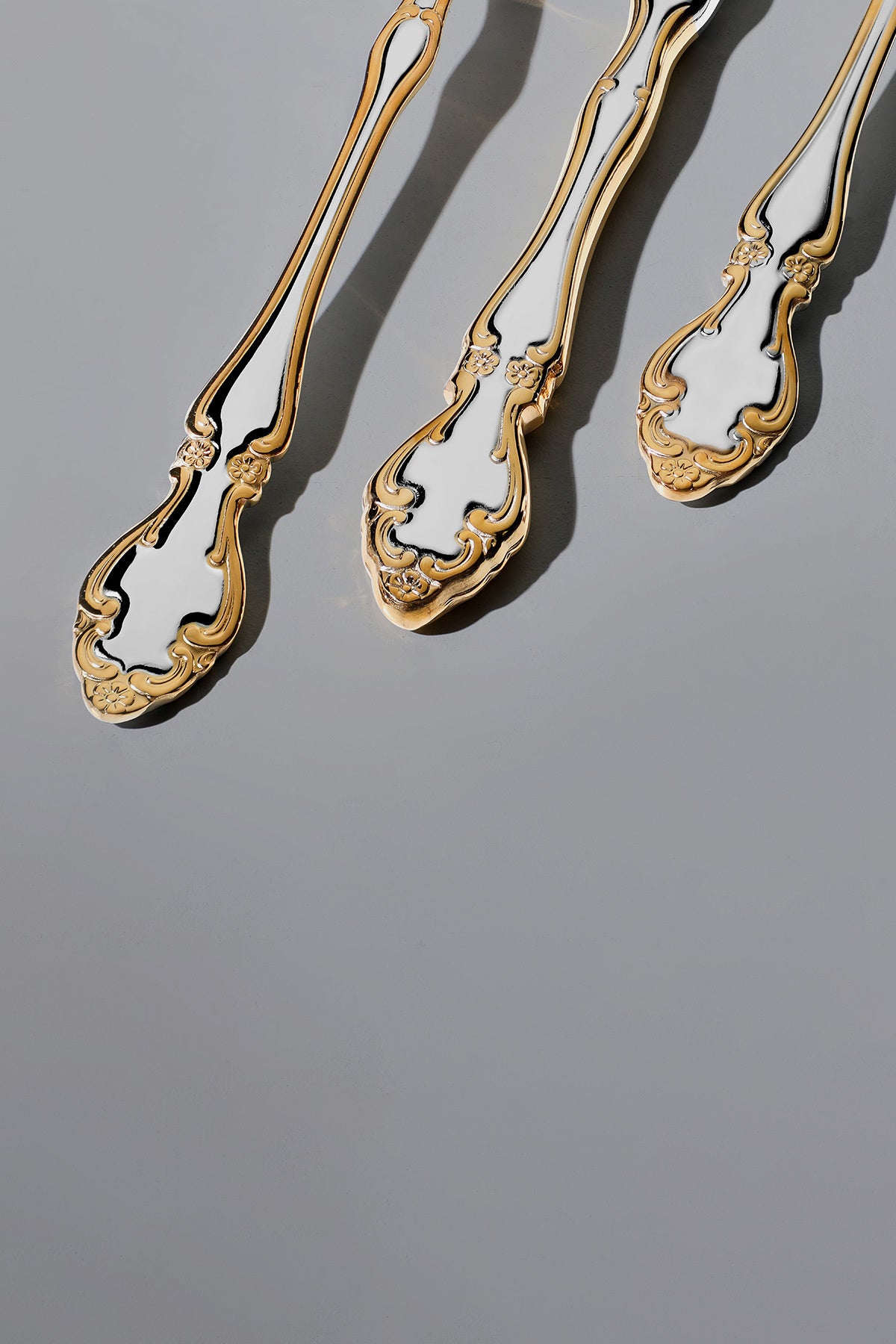 Adriana Gold Plain 12 Person 84 Piece Boxed Cutlery Set