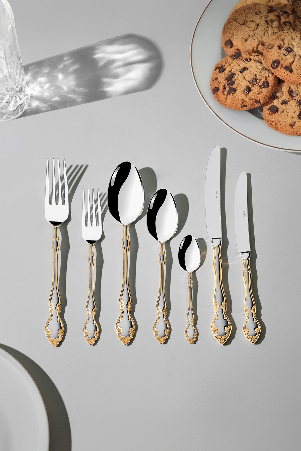 Adriana Gold Satin 12 Person 89 Piece Boxed Cutlery Set