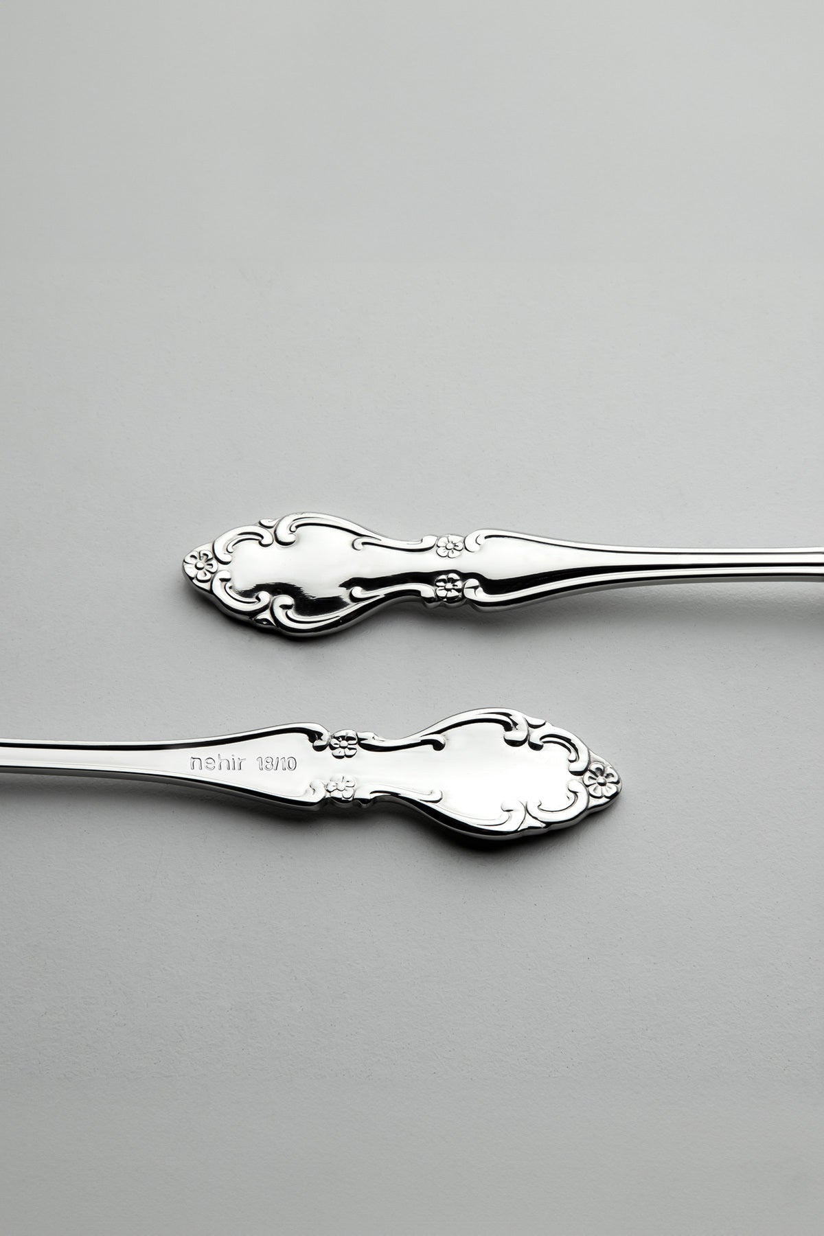 Adriana Sade 6 Kişilik 36 Parça Deri Kutulu Çatal Kaşık Bıçak Takımı