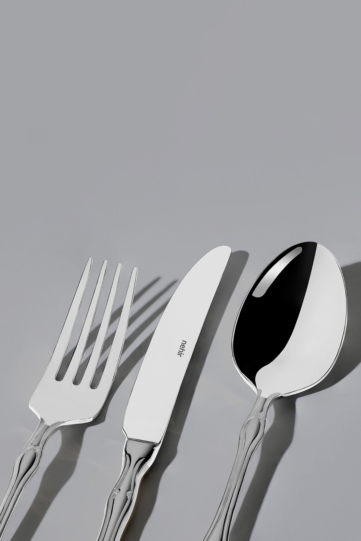 Adriana Saten 12 Kişilik 89 Parça Deri Kutulu Çatal Kaşık Bıçak Takımı