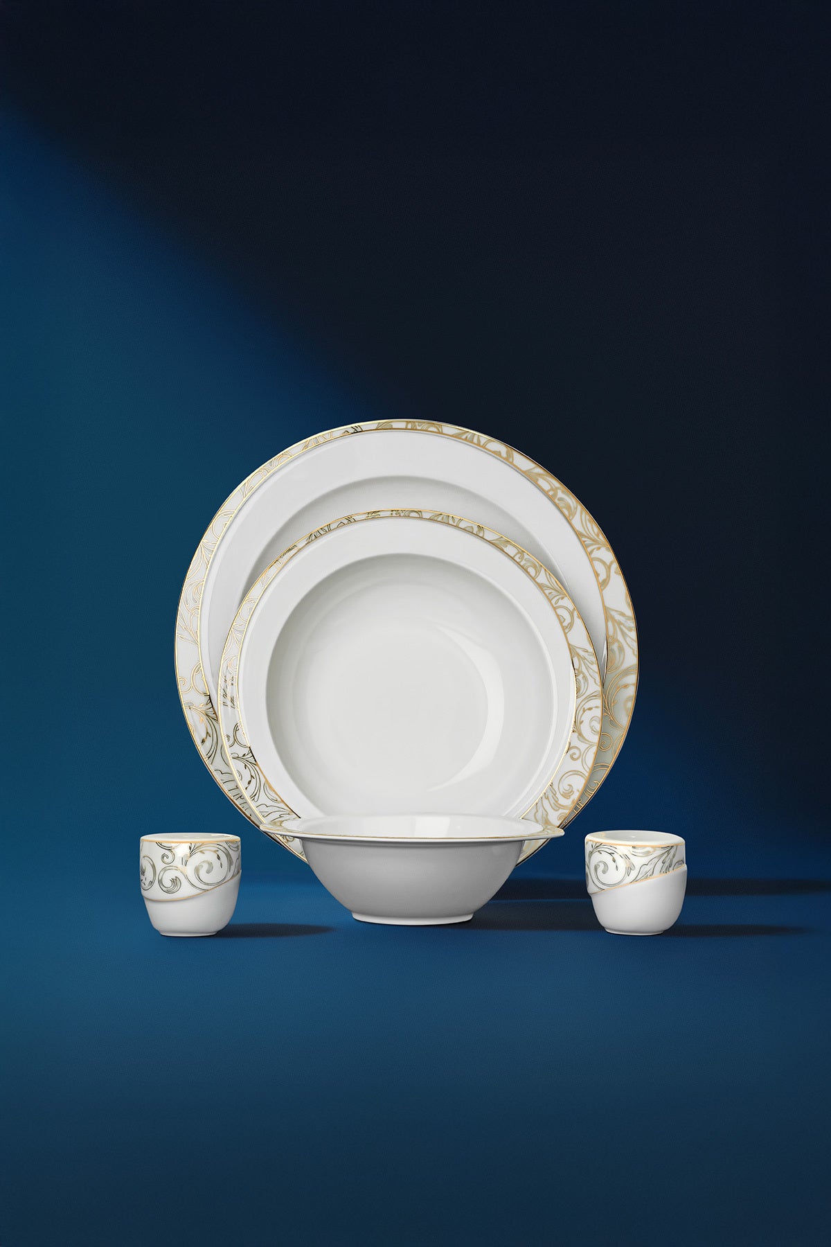 Carla Pearl 28-Piece Porcelain Dinner Set