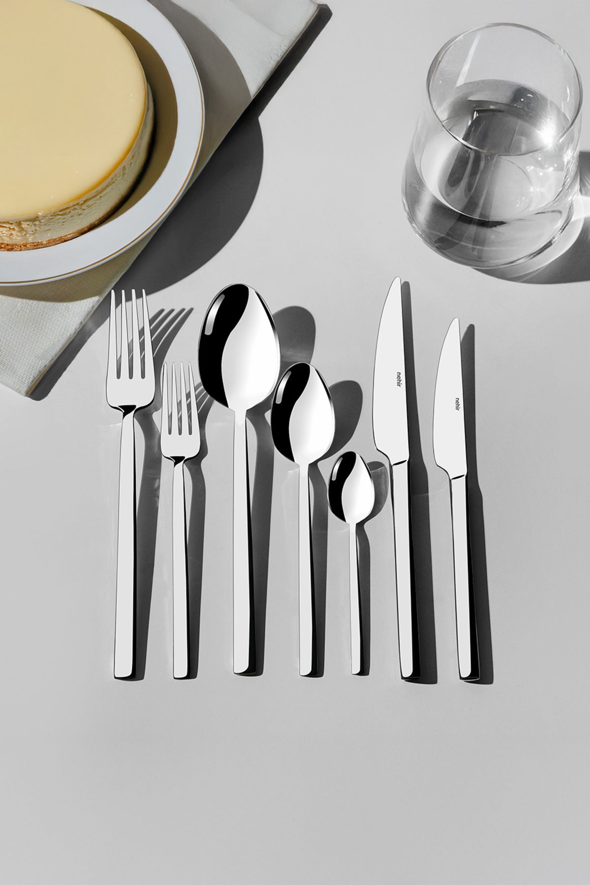 Dalyan Plain 12 Person 89 Piece Boxed Cutlery Set