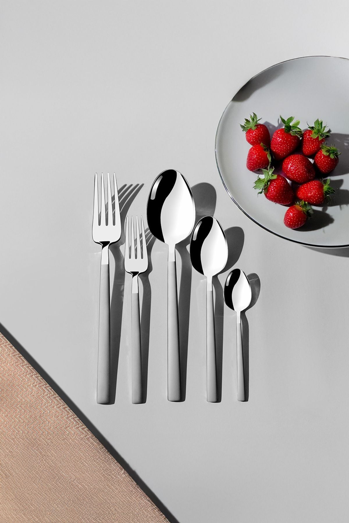 Dalyan Satin 60 Piece Boxed Cutlery Set for 12 People