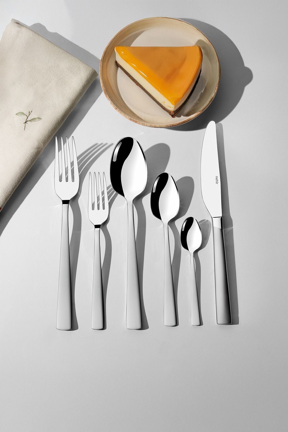 Deniz Satin 6 Person 36 Piece Boxed Cutlery Set