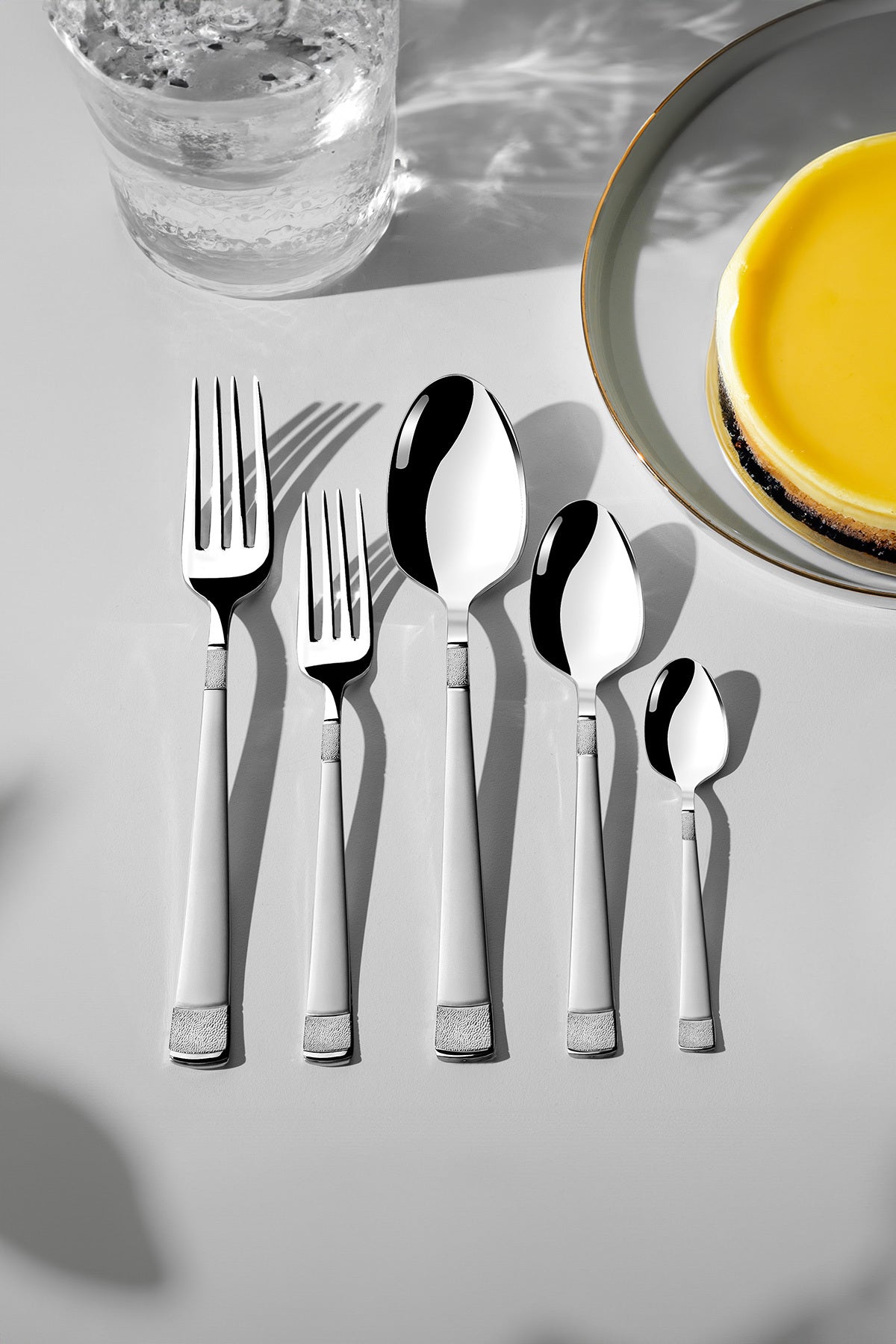 Dila Satin 12 Person 60 Piece Boxed Cutlery Set