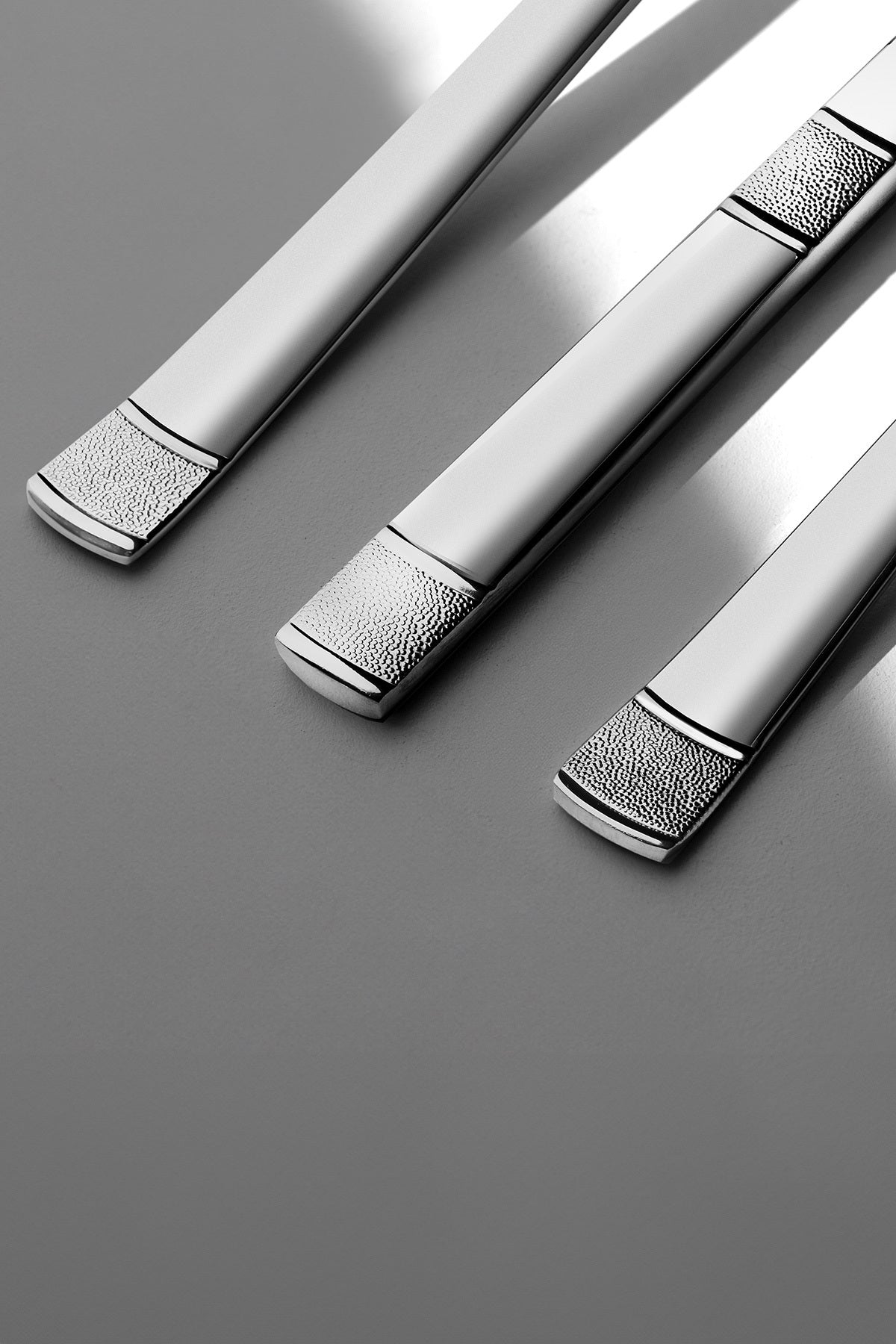 Dila Satin 30 Piece Boxed Cutlery Set for 6 People