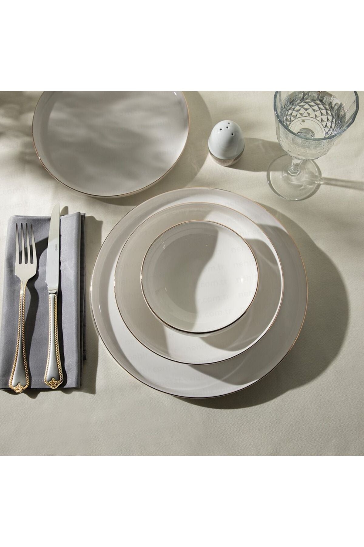 Duru 24-Piece Porcelain Dinner Set for 6 People