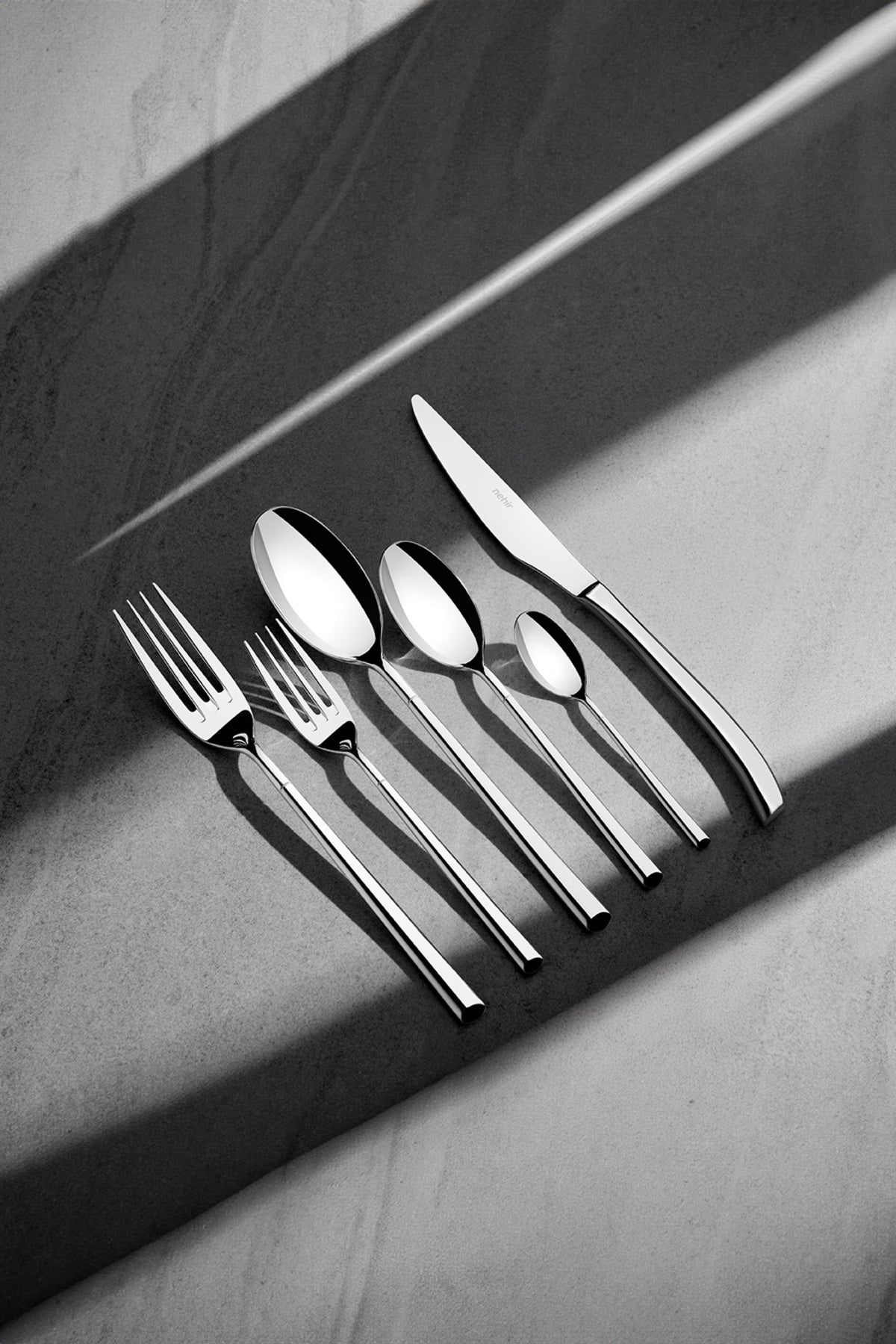 Elegance Plain 12 Person 72 Piece Boxed Cutlery Set