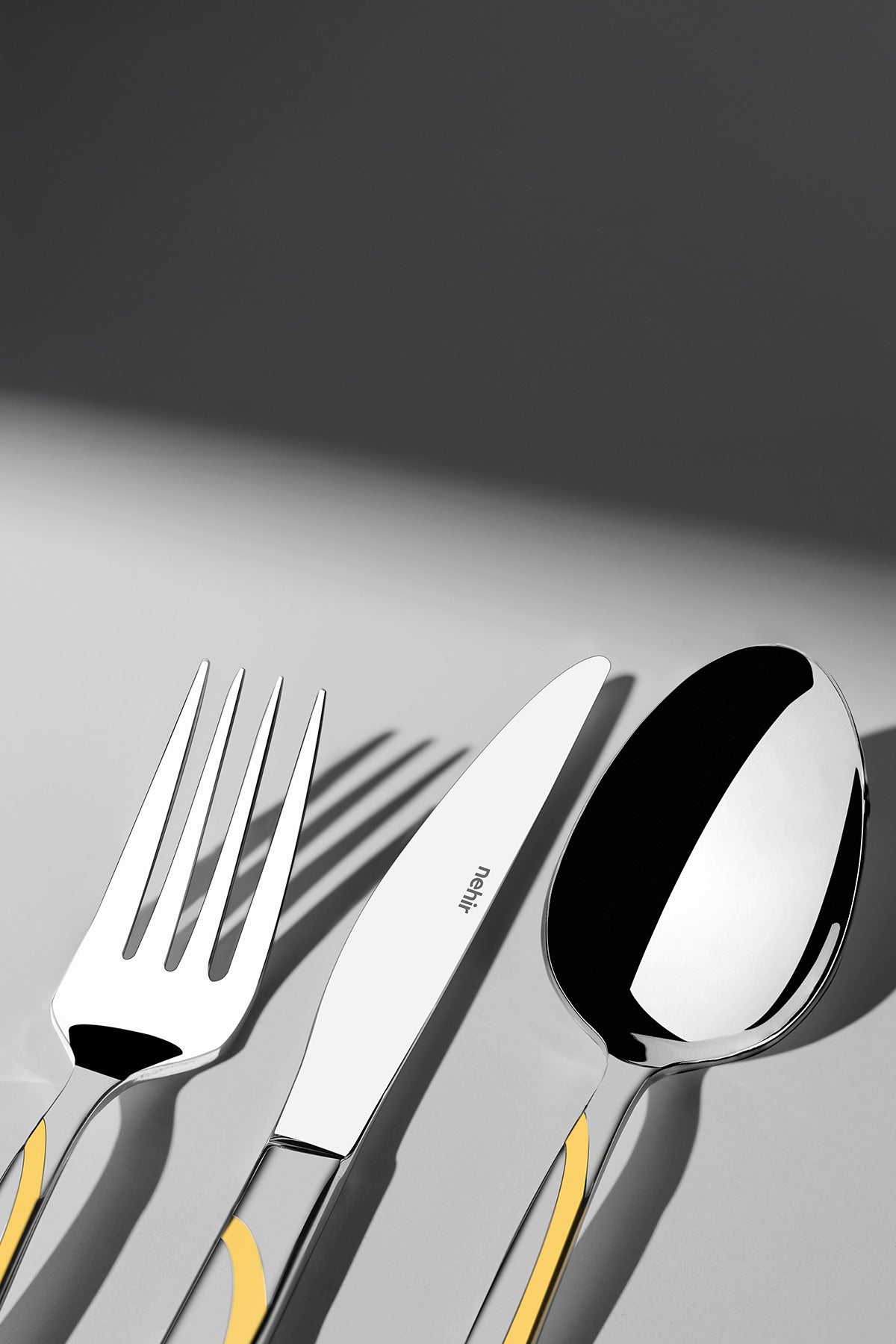 Fiesta Altın Saten 12 Kişilik 72 Parça Kutulu Çatal Kaşık Bıçak Takımı