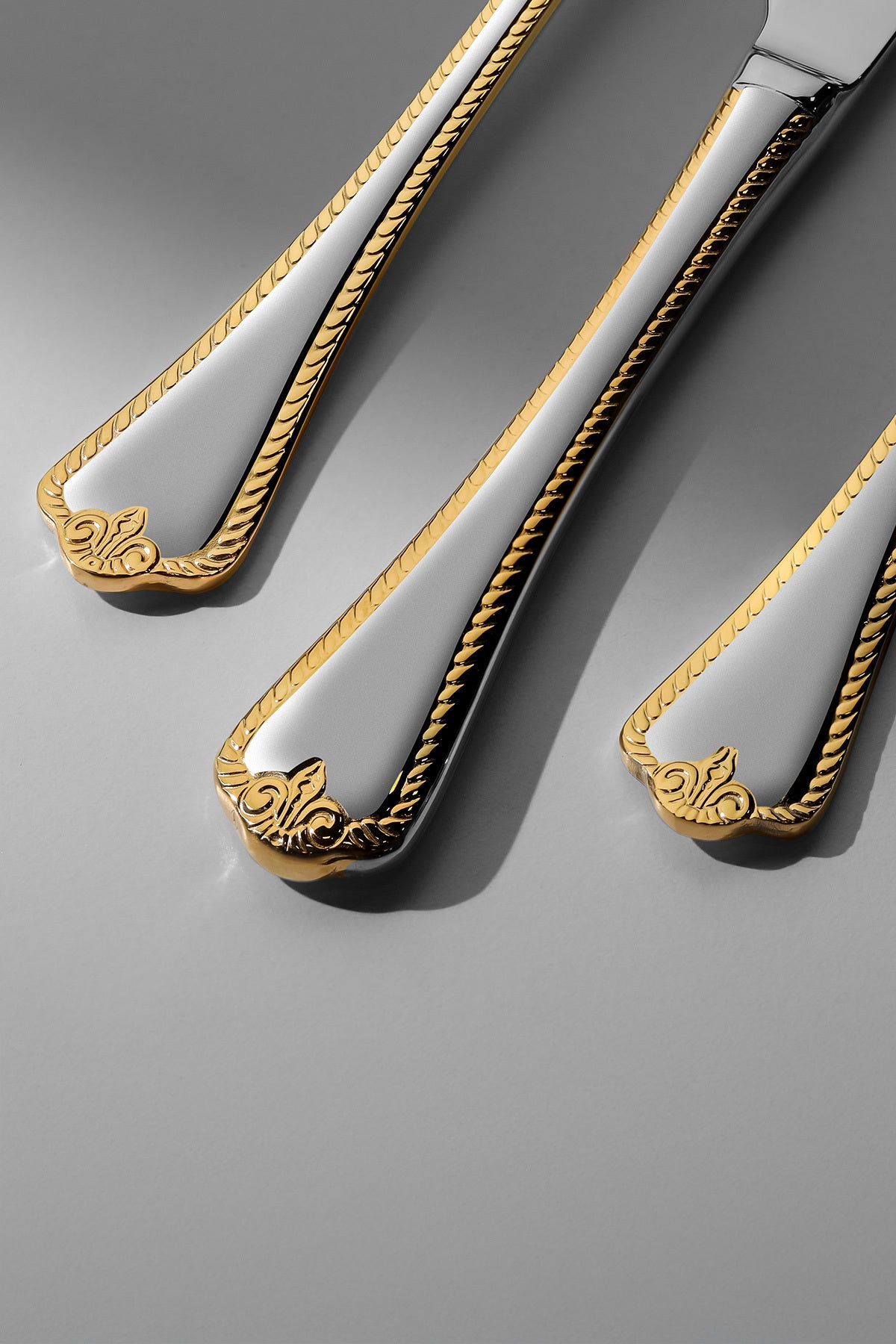 Fulya Altın Saten 6 Kişilik 30 Parça Kutulu Çatal Kaşık Takımı