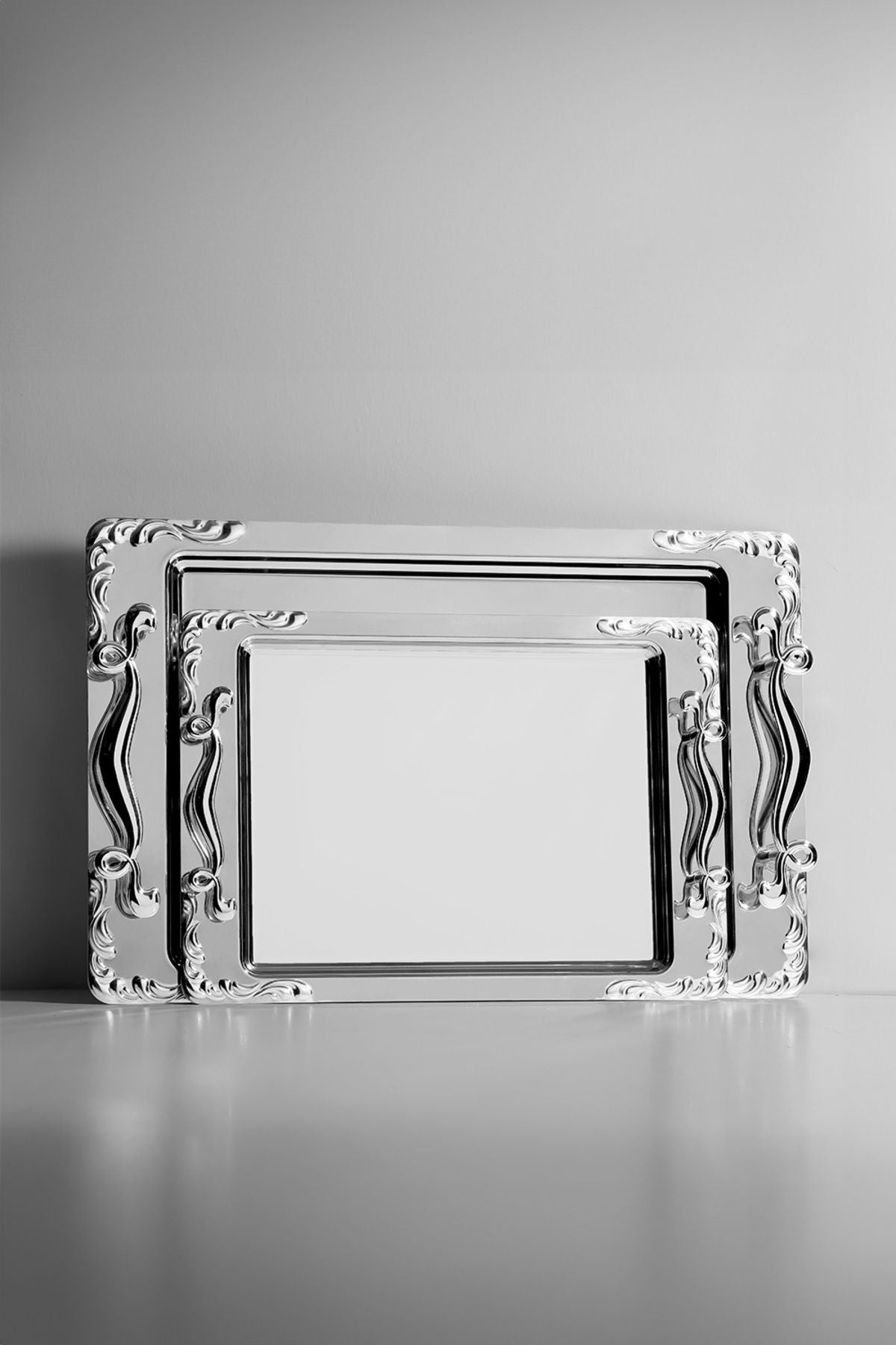 Lalezar Sade Set of 2 Steel Trays