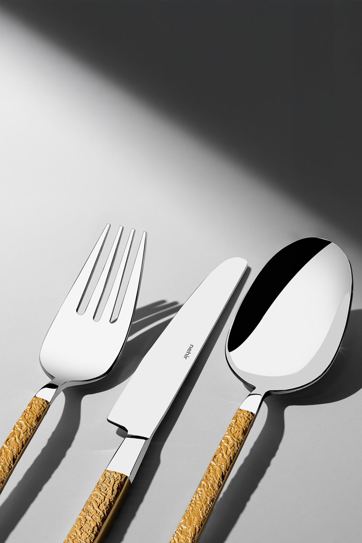 Lyon Altın Saten 6 Kişilik 36 Parça Kutulu Çatal Kaşık Bıçak Takımı