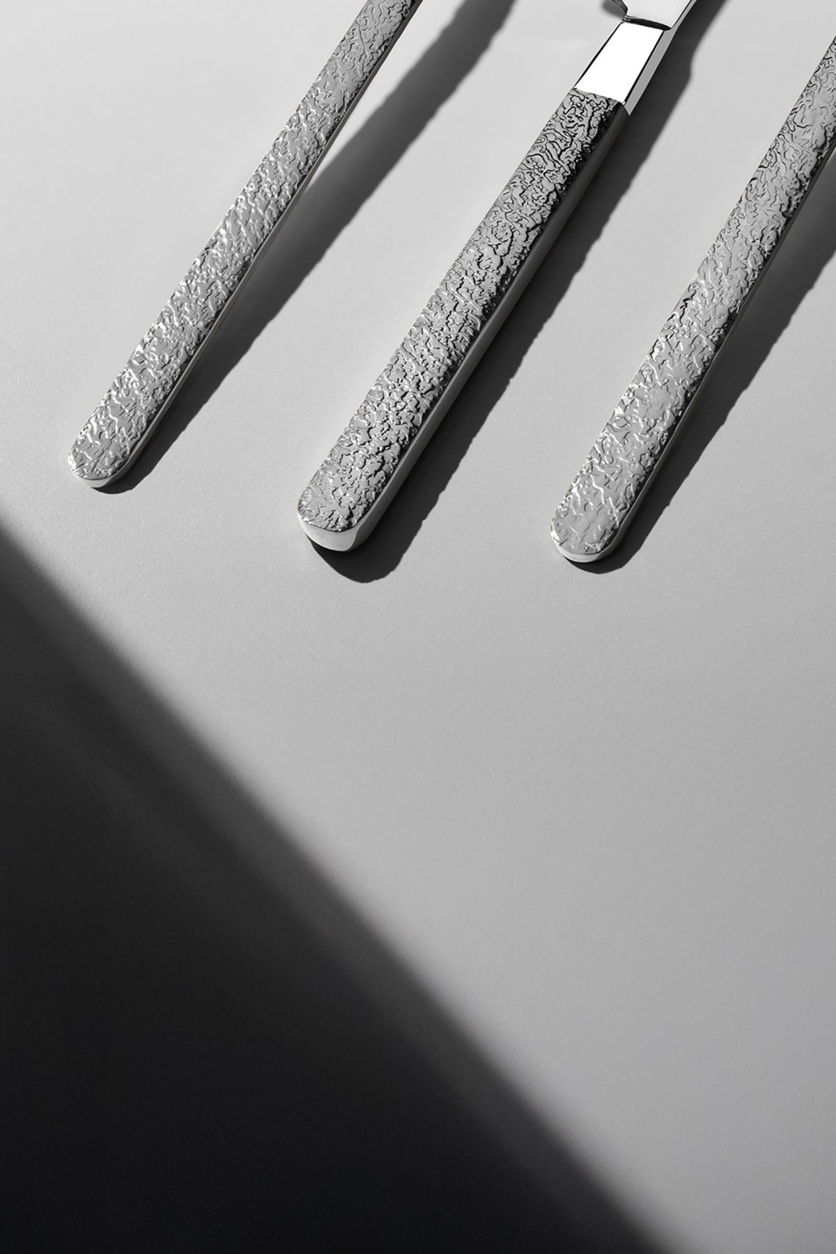 Lyon Satin 12 Person 84 Piece Boxed Cutlery Set