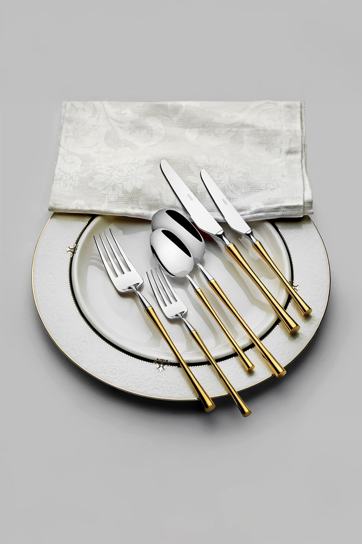 Marbella Gold Plain 12 Person 84 Piece Cutlery Set with Leather Box