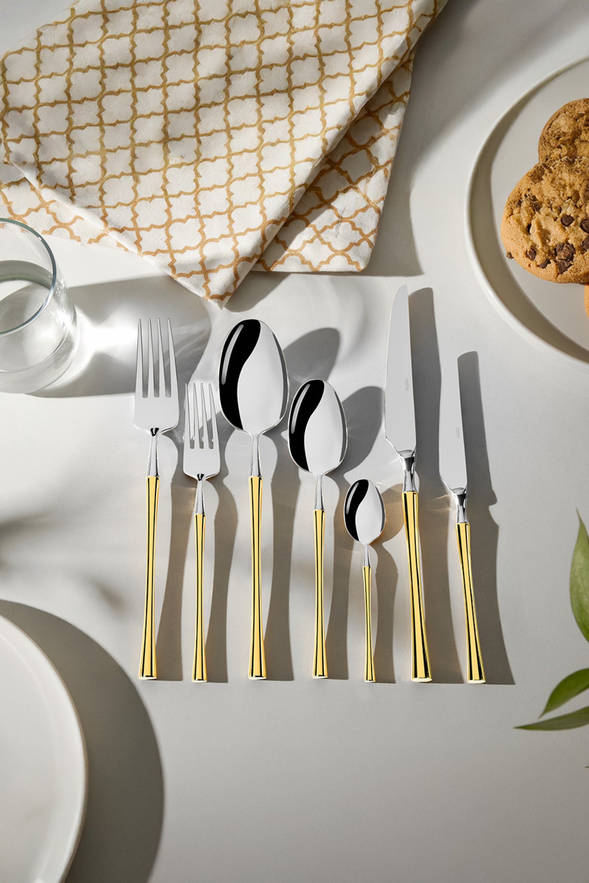 Marbella Altın Sade 12 Kişilik 84 Parça Deri Kutulu Çatal Kaşık Bıçak Takımı