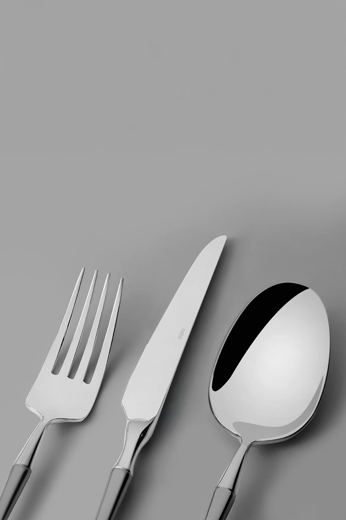 Marbella Satin 12 Person 84 Piece Cutlery Set with Leather Box