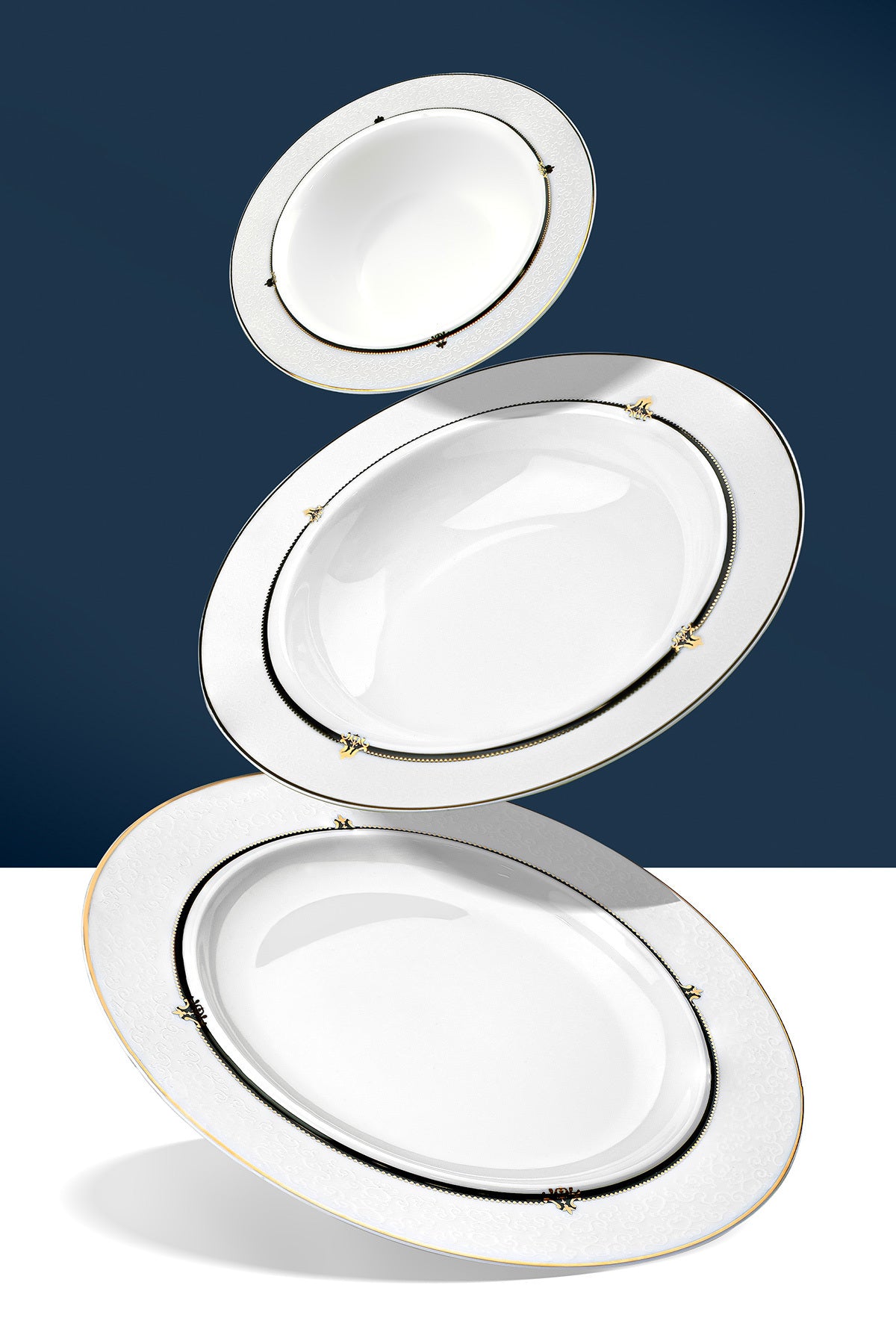 Margaret Black Dream 57-Piece Porcelain Dinner Set