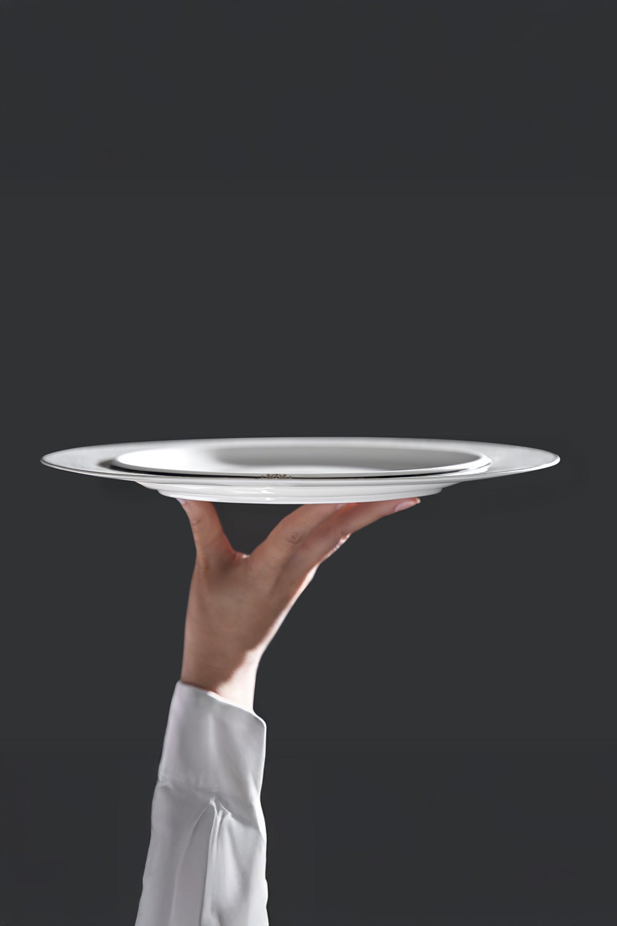 Margaret Black Dream 57-Piece Porcelain Dinner Set