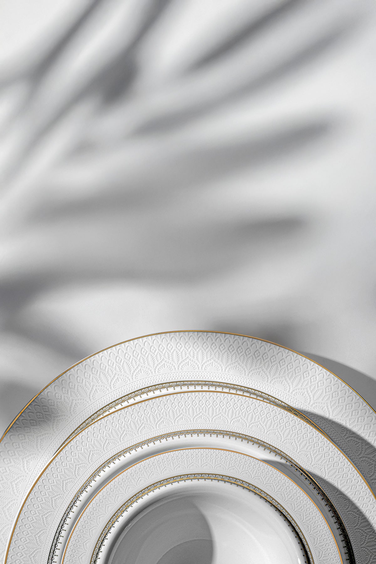 Margaret Lisa 57-Piece Porcelain Dinner Set