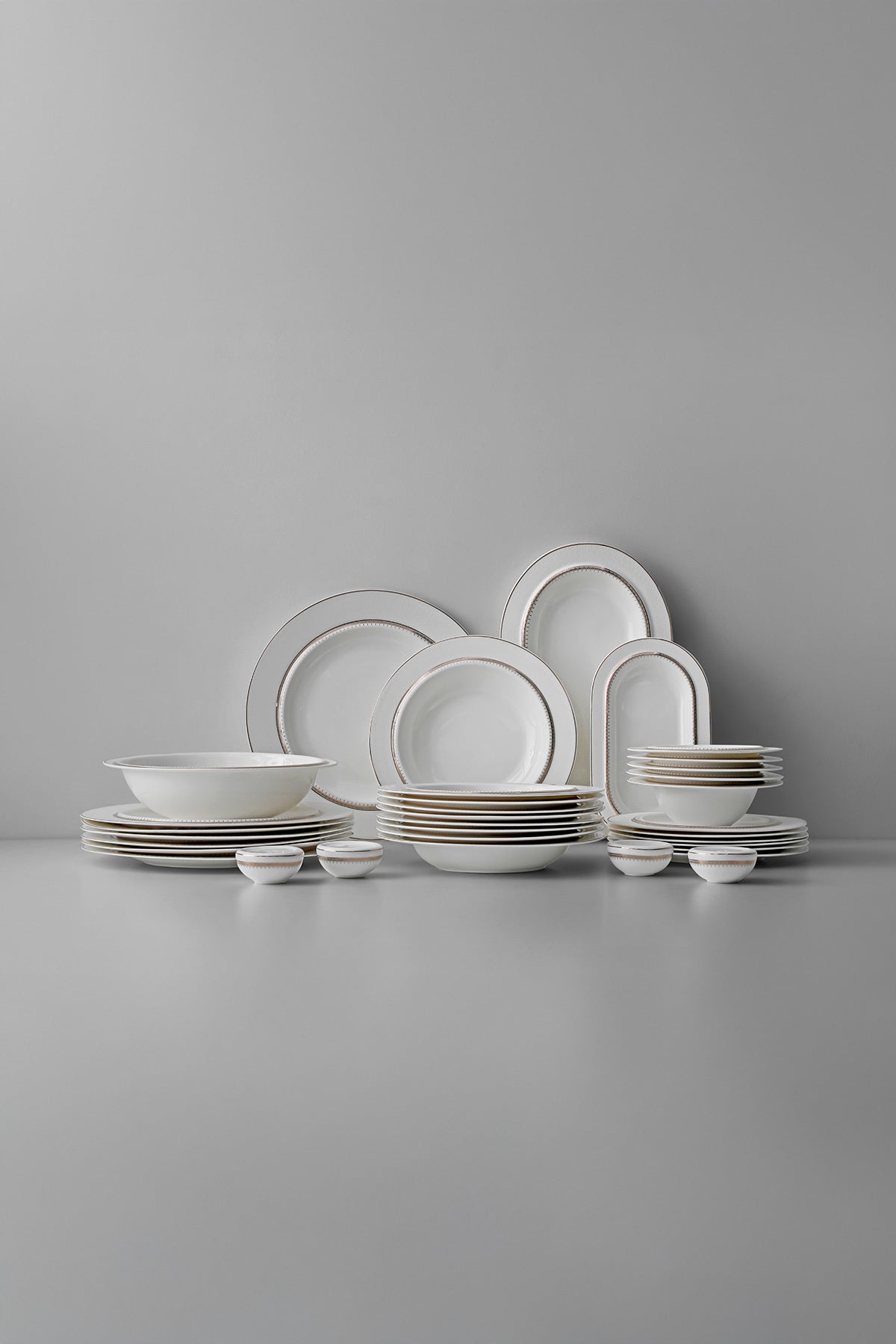 Margaret Lisa 57-Piece Porcelain Dinner Set