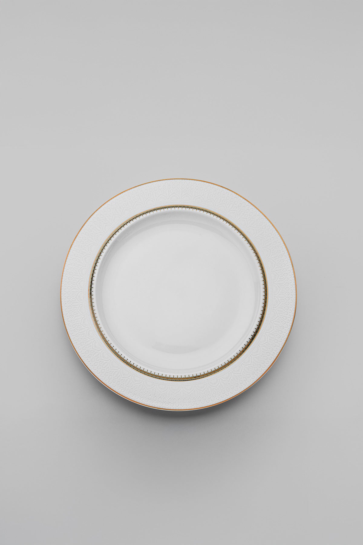 Margaret Lisa 57-Piece Porcelain Dinner Set