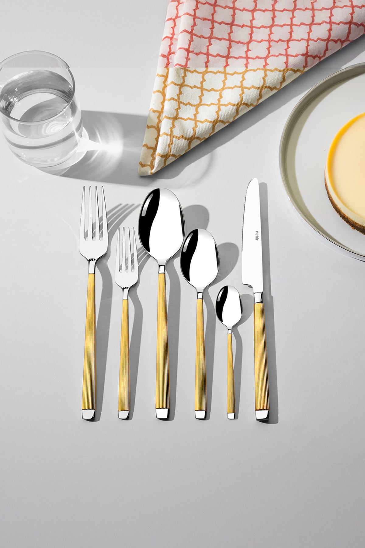 Maria Gold Plain 12 Person 72 Piece Boxed Cutlery Set