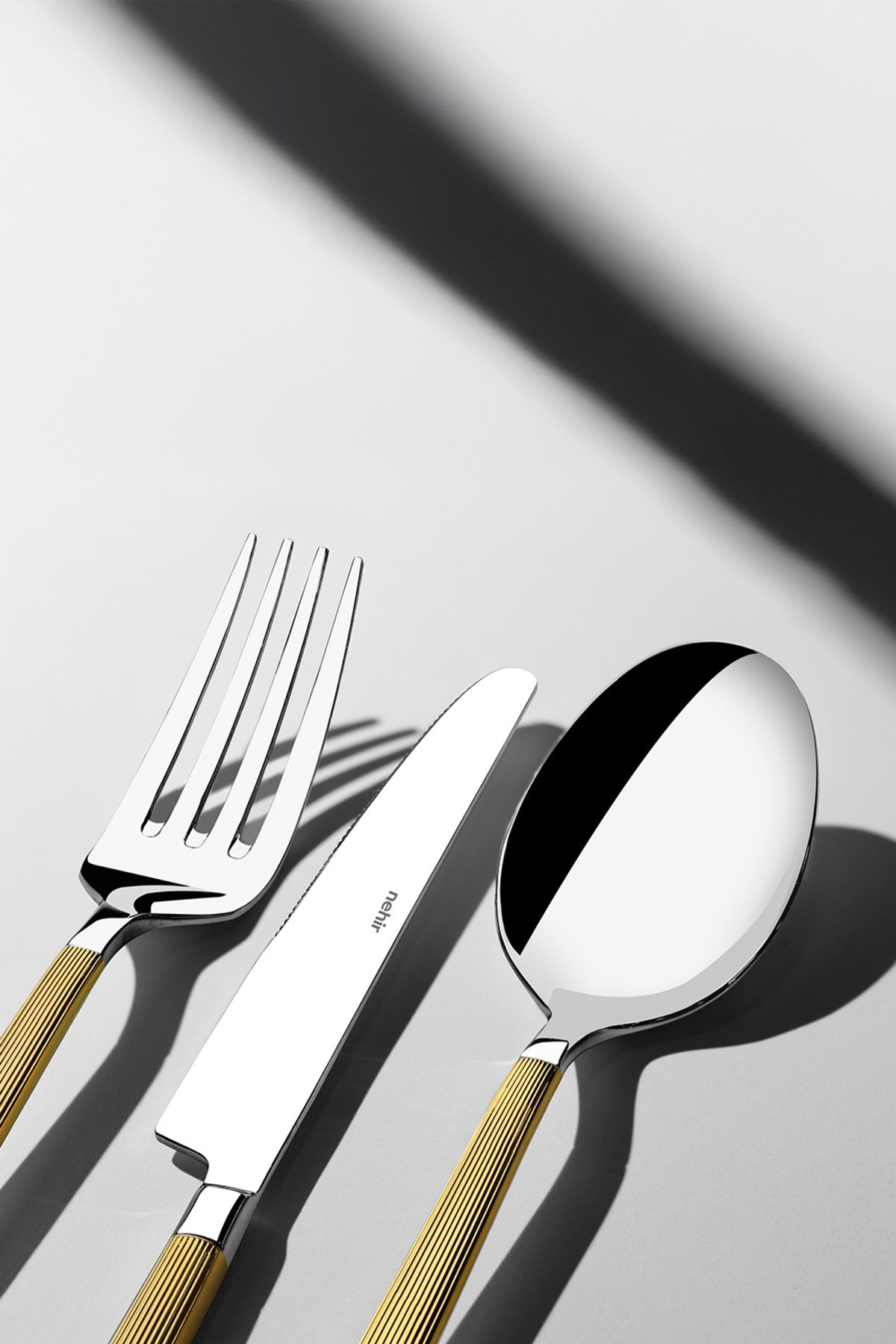 Maria Gold Plain 36 Piece Boxed Cutlery Set for 6 People