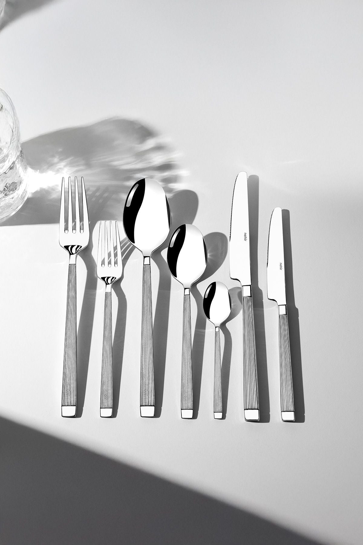 Maria Sade 12 Person 84 Piece Cutlery Set in Leather Box