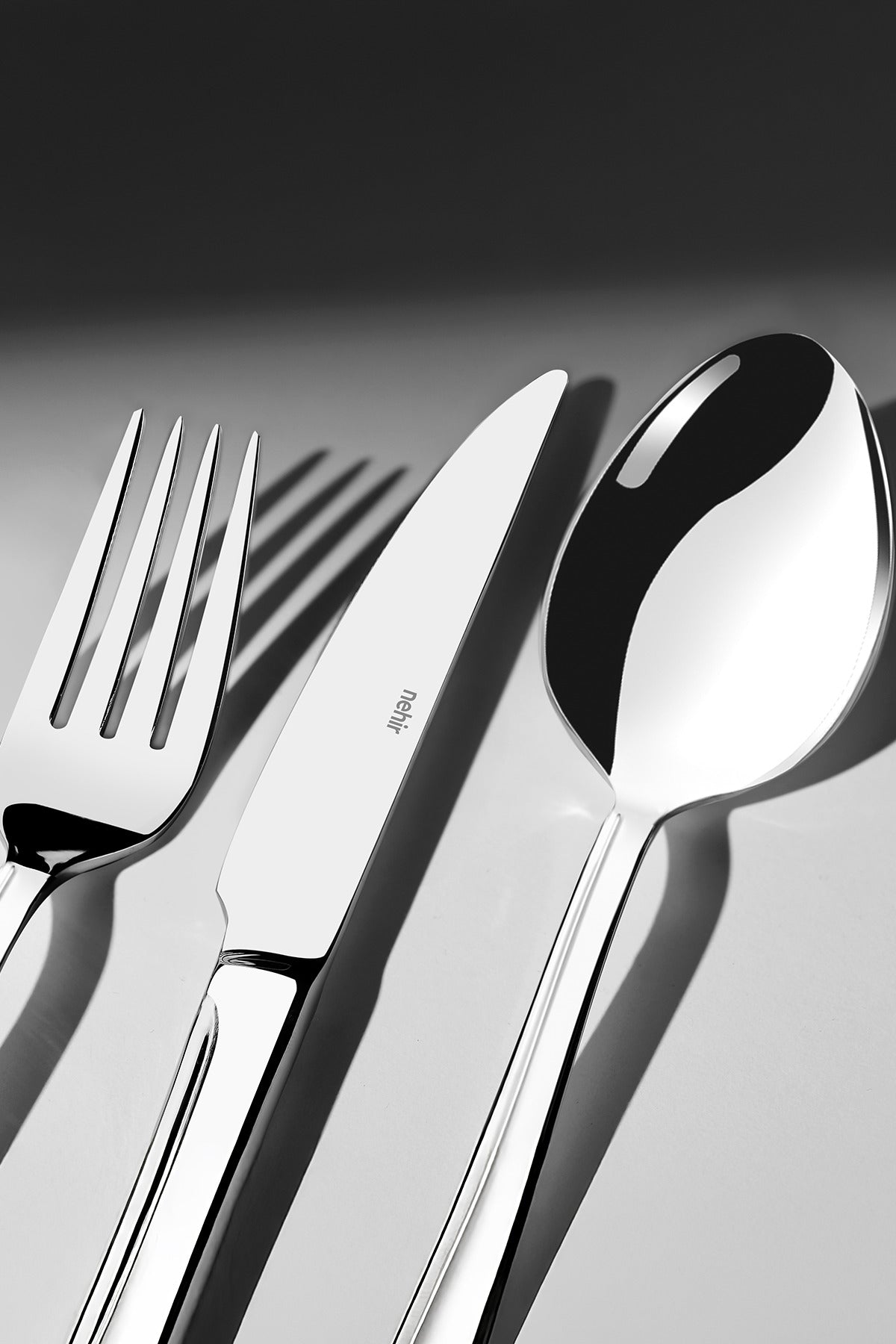 Safir Sade 12 Kişilik 89 Parça Deri Kutulu Çatal Kaşık Bıçak Takımı