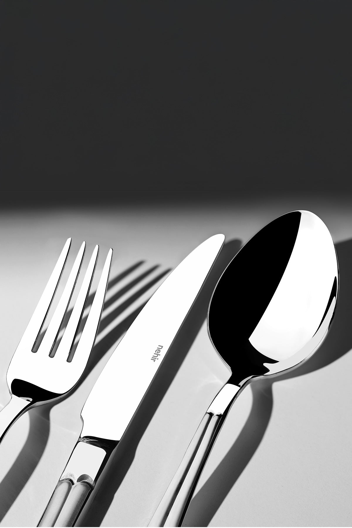 Saray Satin 12 Person 84 Piece Cutlery Set with Leather Box