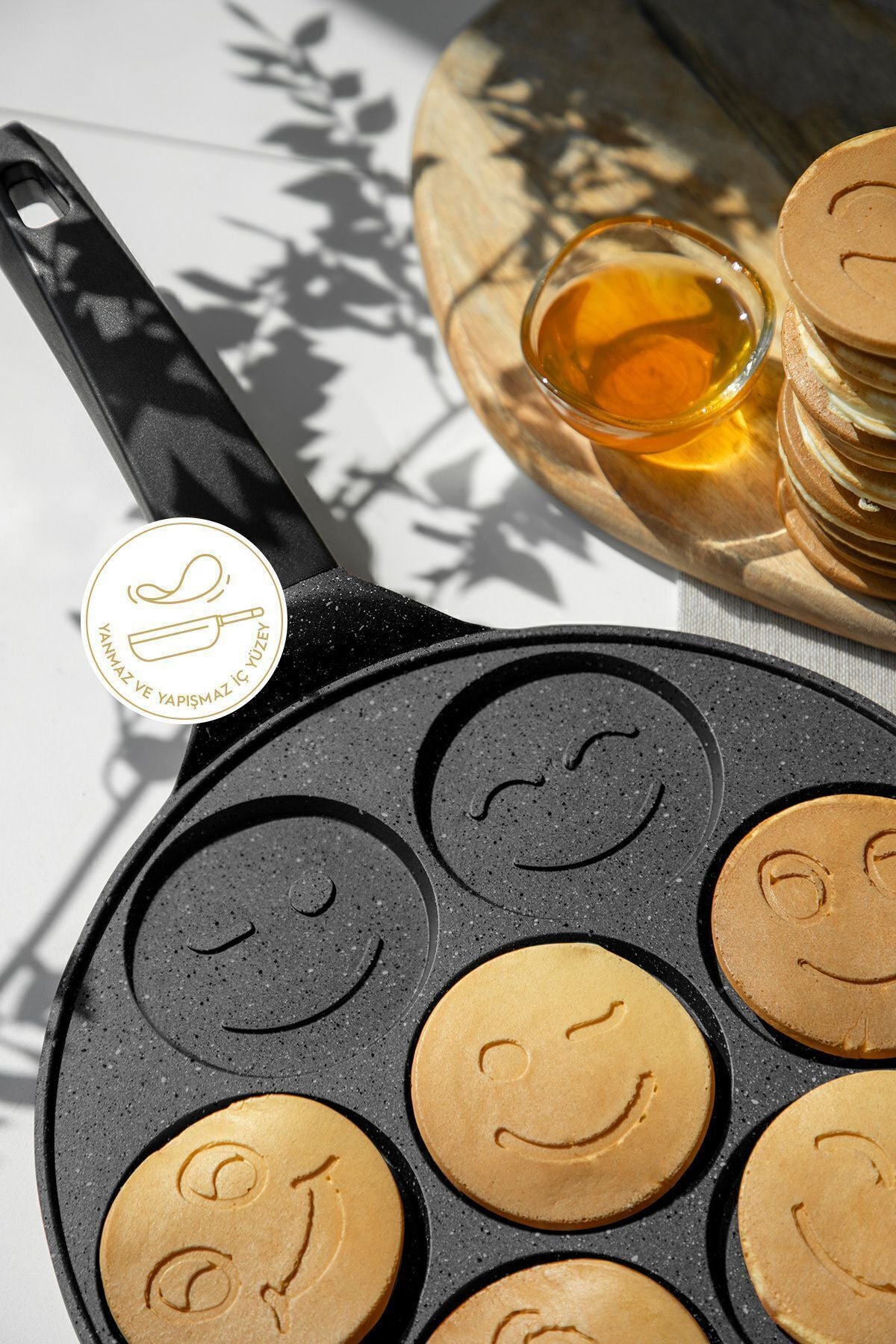 Black Aluminum Casting 27 cm Crepe Pan