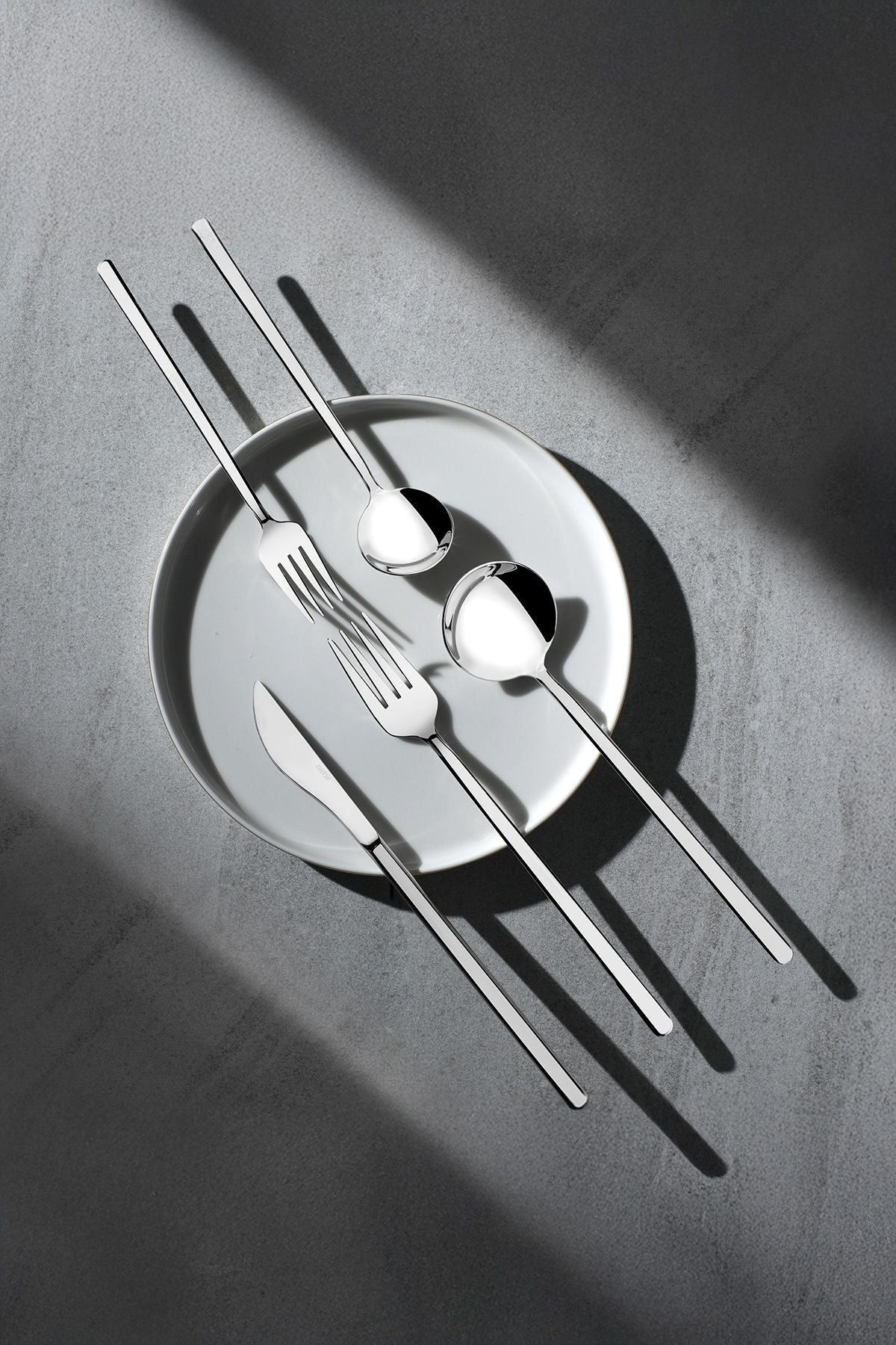 Sofia Plain 12 Person 84 Piece Boxed Cutlery Set