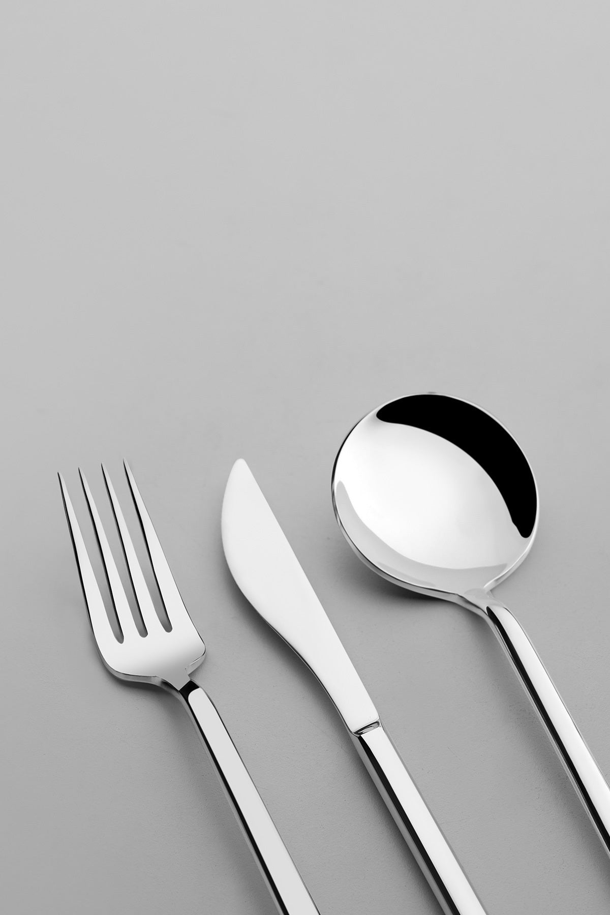 Sofia Plain 12 Person 84 Piece Boxed Cutlery Set