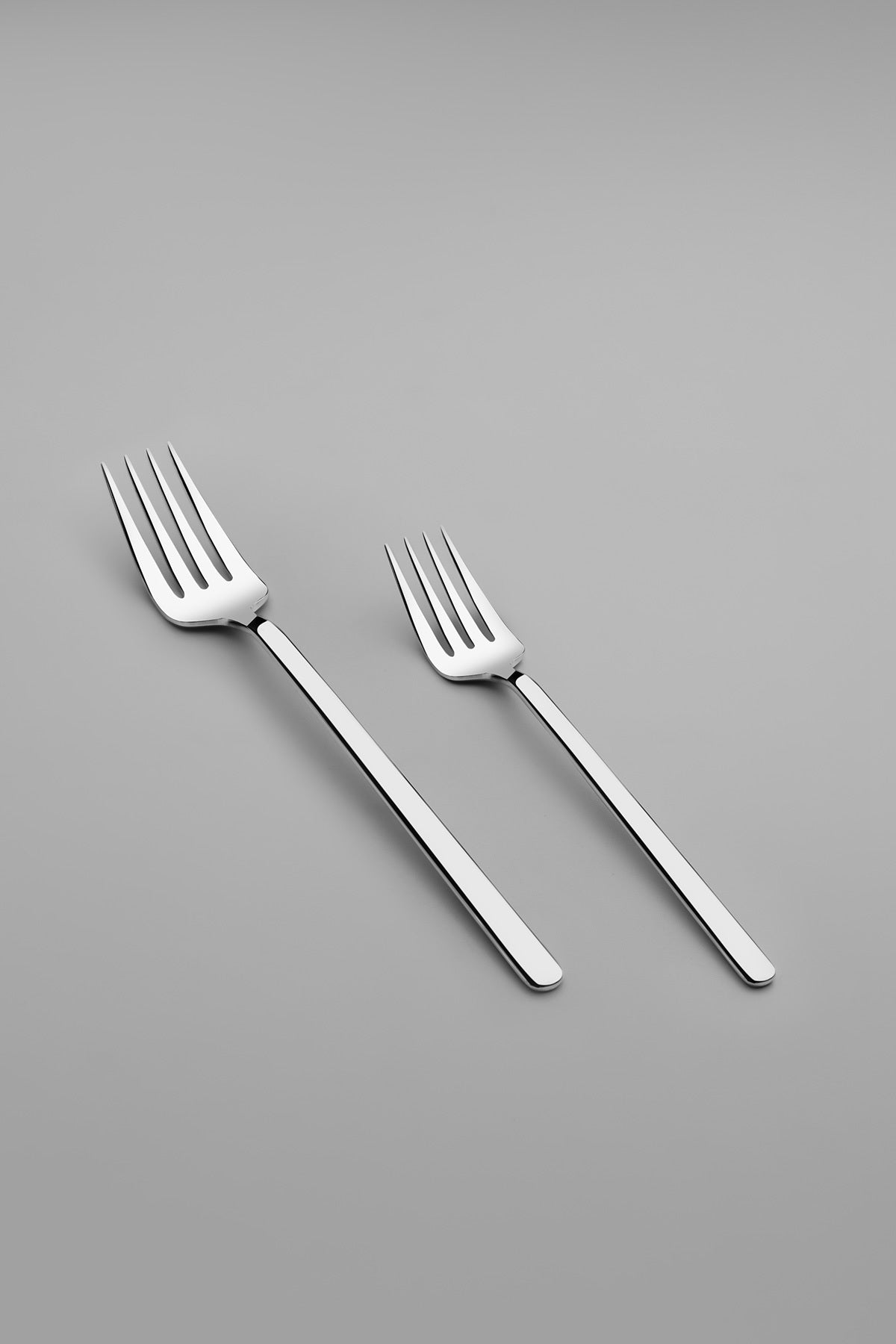 Sofia Plain 12 Person 89 Piece Boxed Cutlery Set