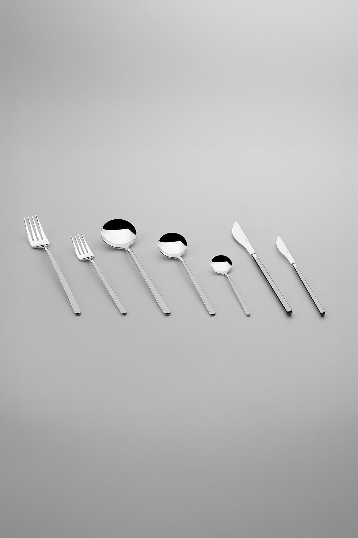 Sofia Satin 12 Person 89 Piece Boxed Cutlery Set 