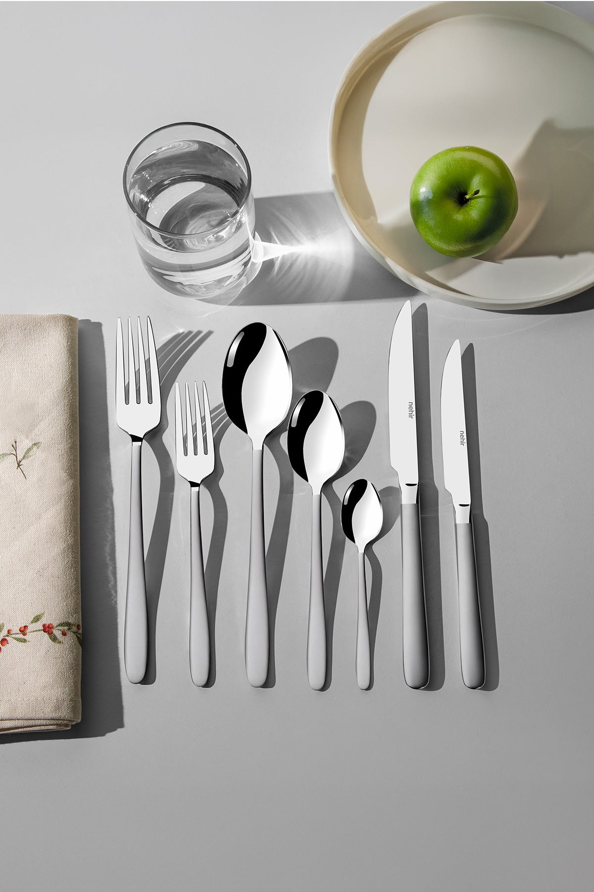 Sultan Saten 12 Kişilik 84 Parça Kutulu Çatal Kaşık Bıçak Takımı