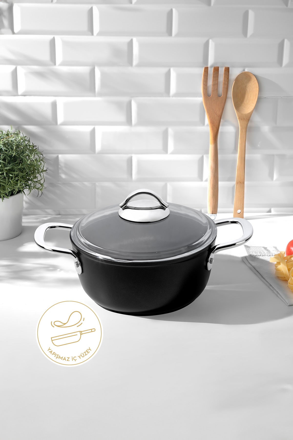 Titanium Black 24 cm Deep Pot