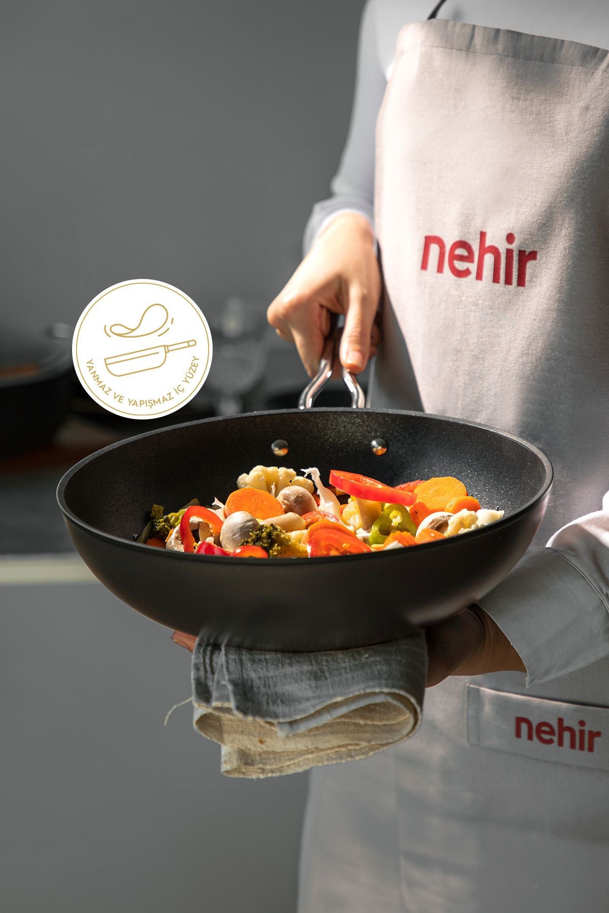 Titanium Black 28 cm Wok Pan