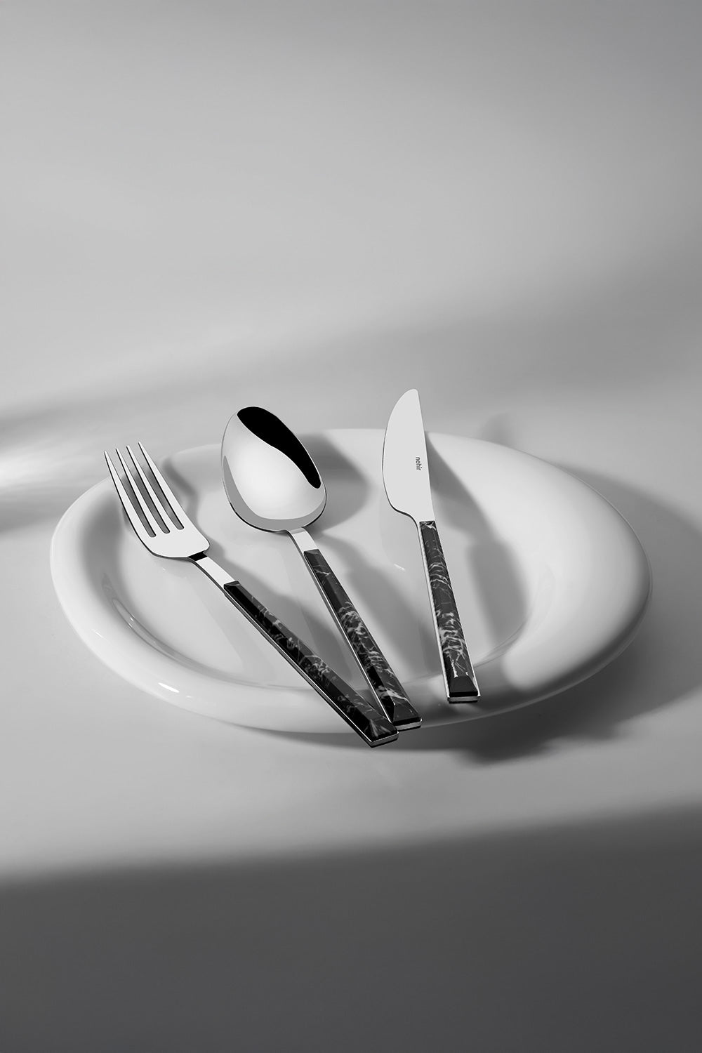 Tulip Black 6 Person Marble Patterned 18 Piece Boxed Cutlery Set