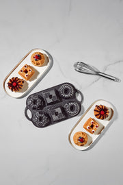 Valeria Black 6-Piece Cast Iron Cake Pan