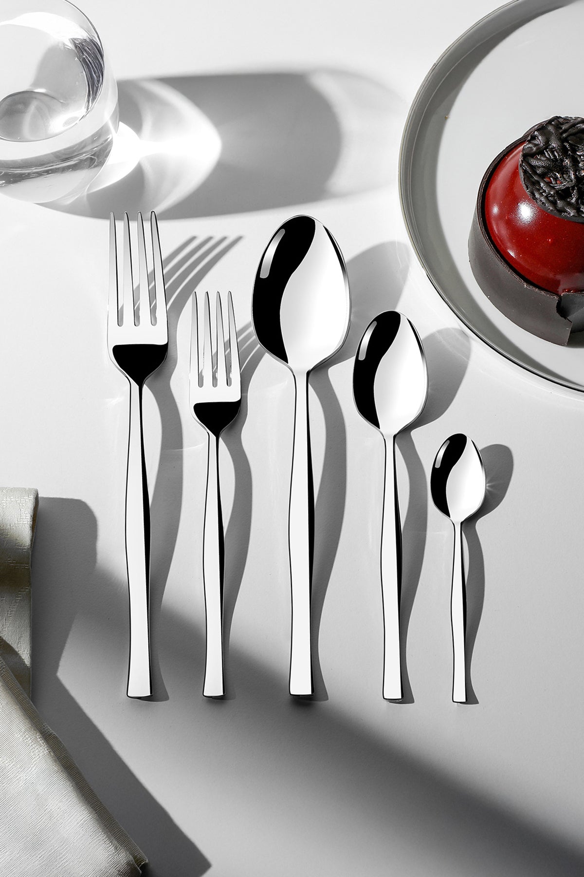 Elegant Simple 12 Person 60 Piece Boxed Cutlery Set