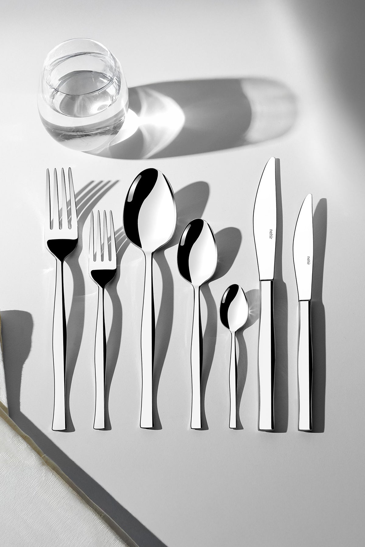 Elegant Simple 12 Person 84 Piece Boxed Cutlery Set