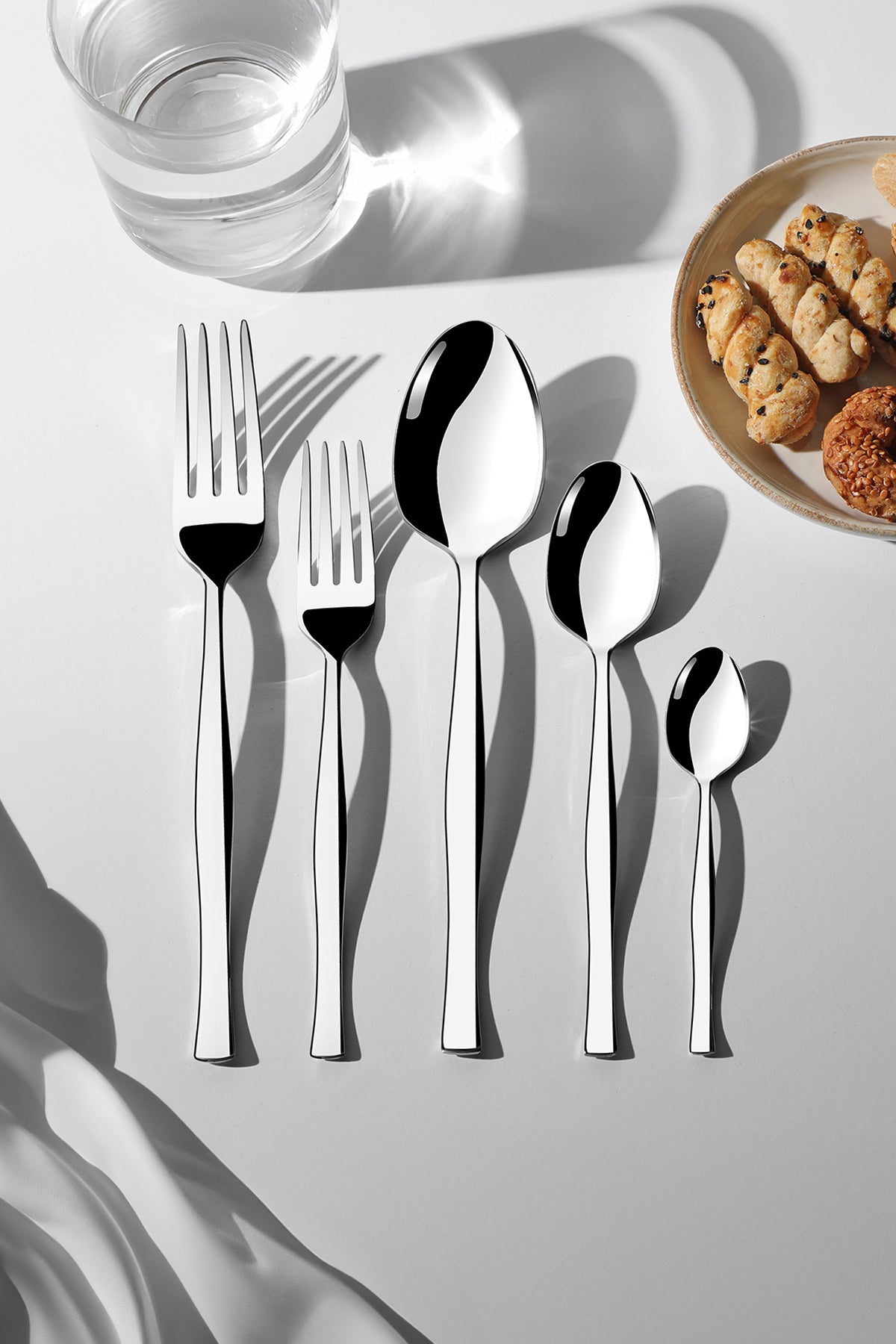 Elegant Simple 6 Person 30 Piece Boxed Cutlery Set