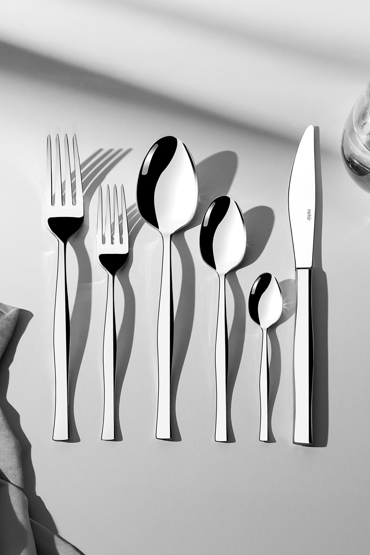 Elegant Simple 6 Person 36 Piece Boxed Cutlery Set