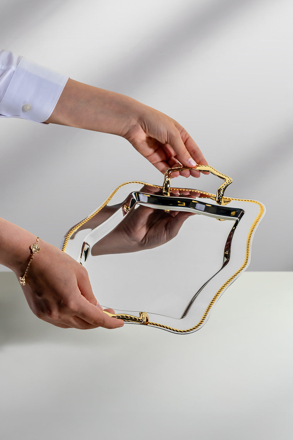 Zincir Altın Sade Çelik Çay Tepsi