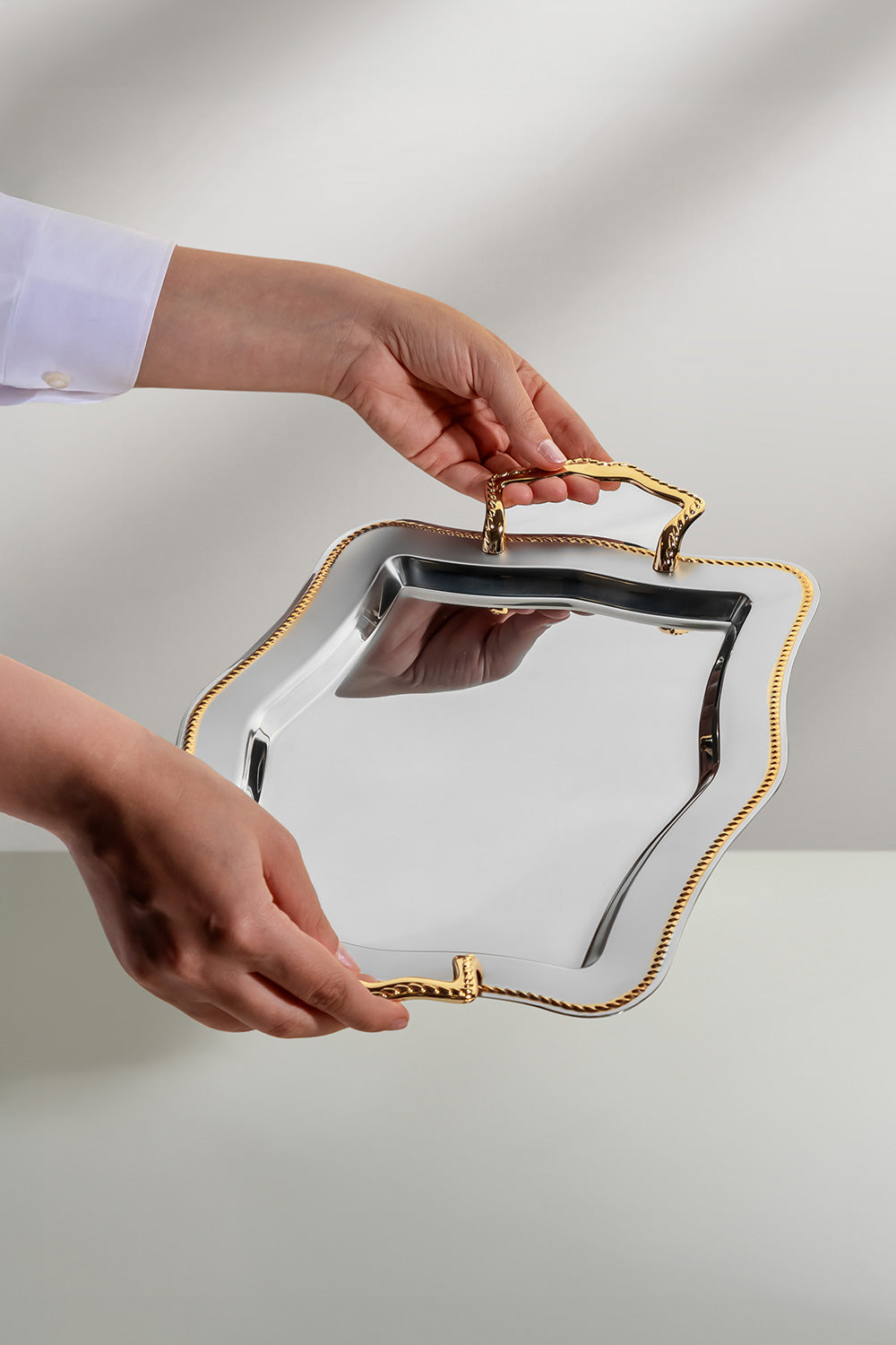 Zincir Altın Saten Çelik Çay Tepsi